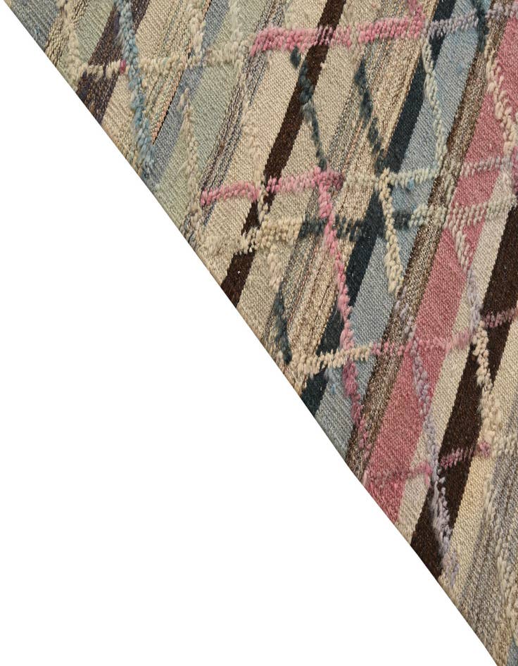 Detail image of  6' 3 x 10'  Hand Knotted Darya Wool Rug