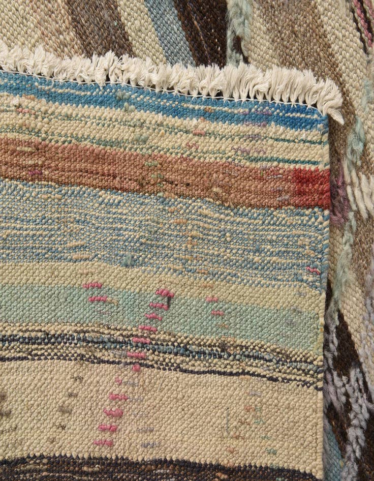 Detail image of  6' 3 x 10'  Hand Knotted Darya Wool Rug