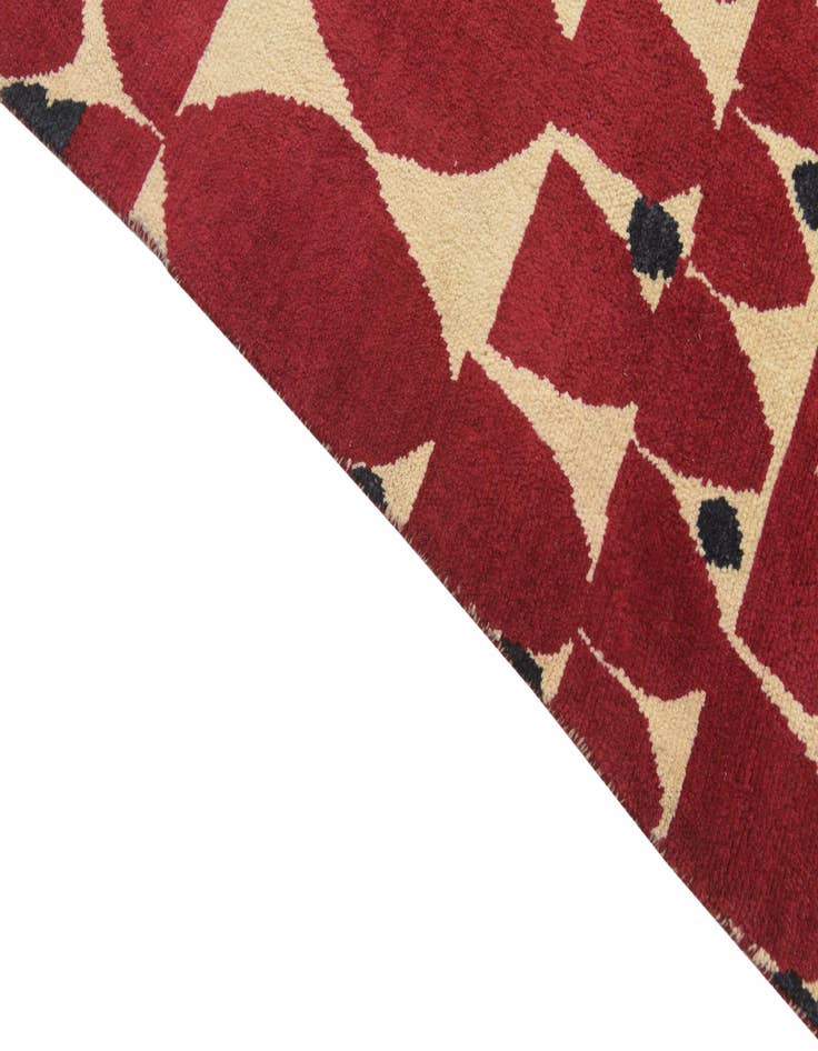 Detail image of  6' 4 x 10'  Hand Knotted Darya Wool Rug