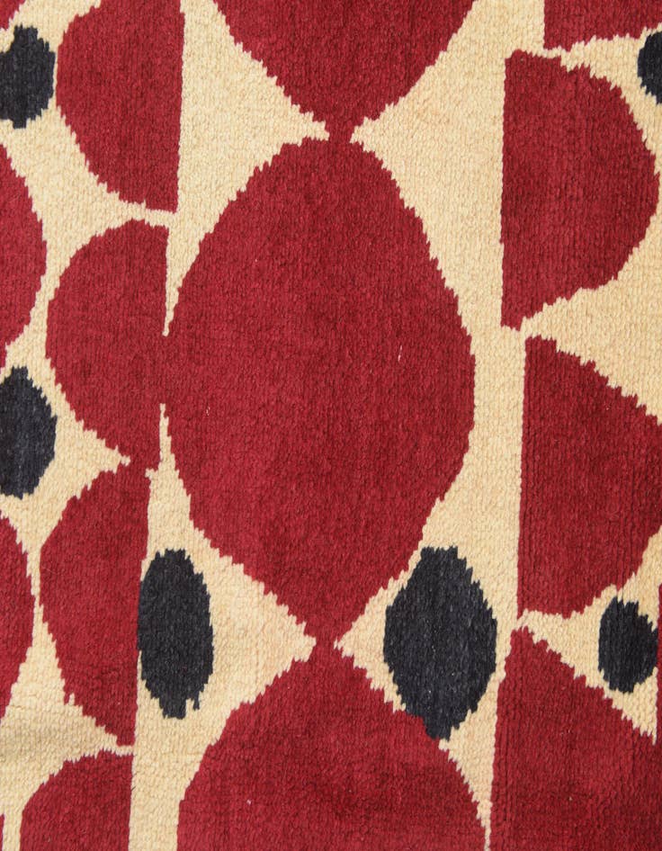Detail image of  6' 4 x 10'  Hand Knotted Darya Wool Rug