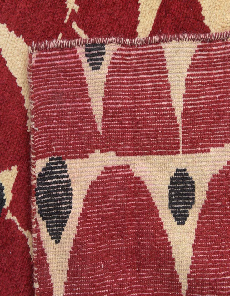 Detail image of  6' 4 x 10'  Hand Knotted Darya Wool Rug