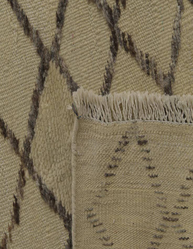 Detail image of  7' 8 x 10'  Hand Knotted Darya Wool Rug