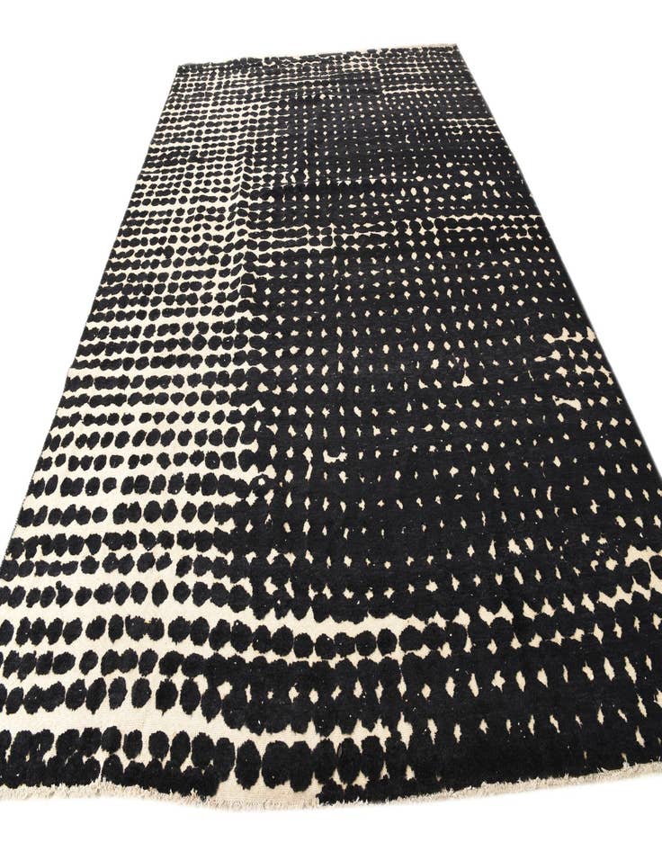 Detail image of  9' 10 x 14'  Hand Knotted Darya Wool Rug