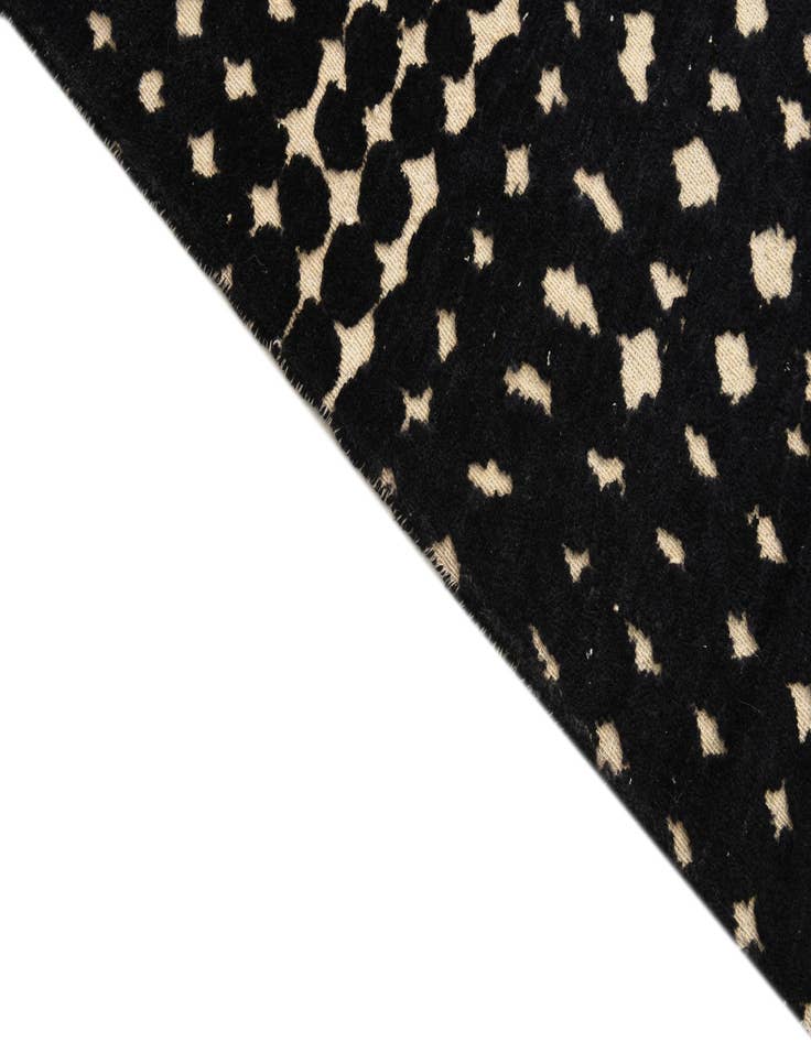 Detail image of  9' 10 x 14'  Hand Knotted Darya Wool Rug