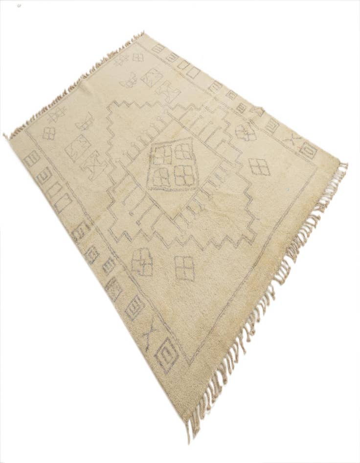 Detail image of  5' 5 x 8'  Hand Knotted Darya Wool Rug