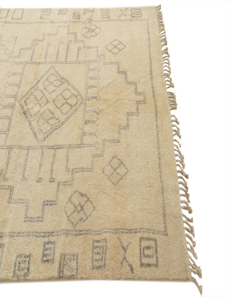 Detail image of  5' 5 x 8'  Hand Knotted Darya Wool Rug