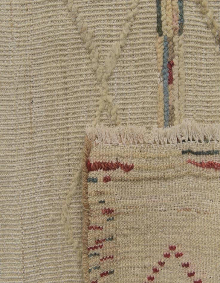 Detail image of  5' 7 x 8' 2  Hand Knotted Darya Wool Rug
