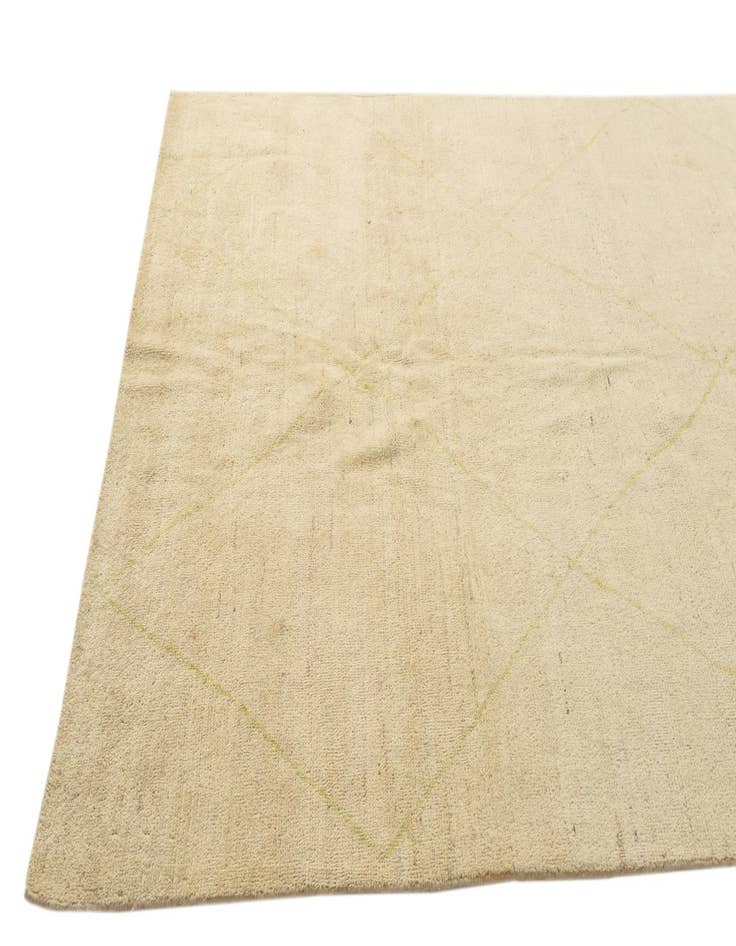 Detail image of  6' 4 x 9' 10  Hand Knotted Darya Wool Rug