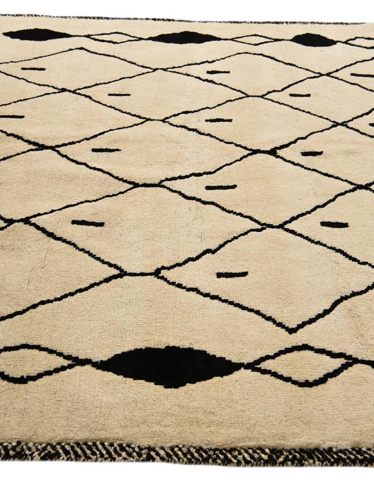 Detail image of  5' 10 x 8' 3  Hand Knotted Darya Wool Rug