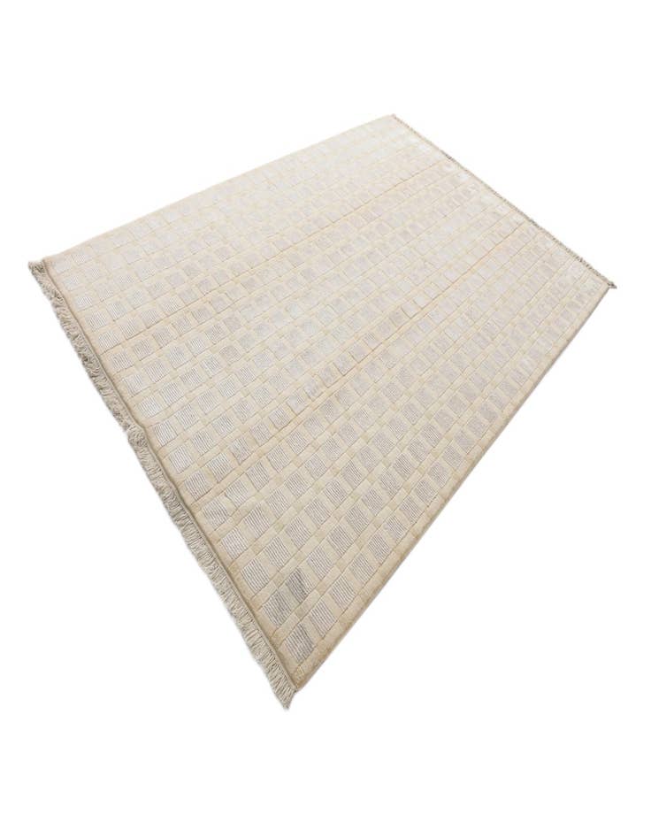 Detail image of  6' 6 x 9' 9  Hand Knotted Darya Wool Rug