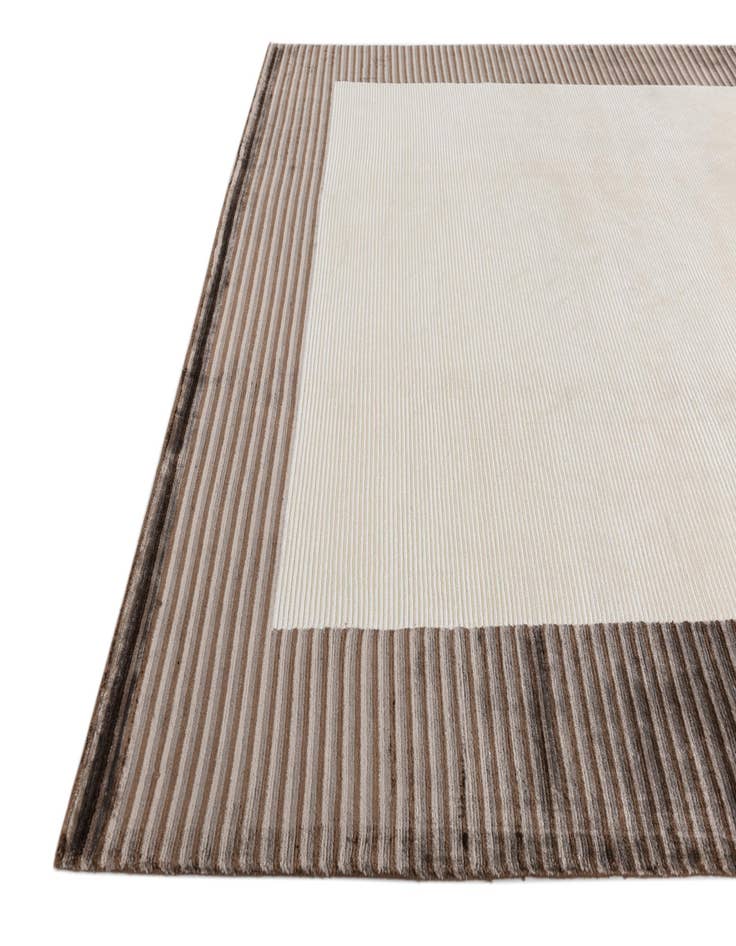 Detail image of  6' 8 x 9' 10  Hand Knotted Darya Wool Rug