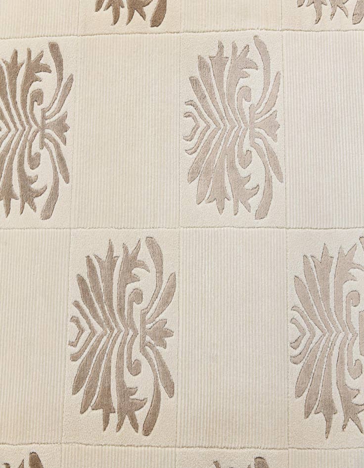 Detail image of  6' 7 x 10'  Hand Knotted Darya Wool Rug