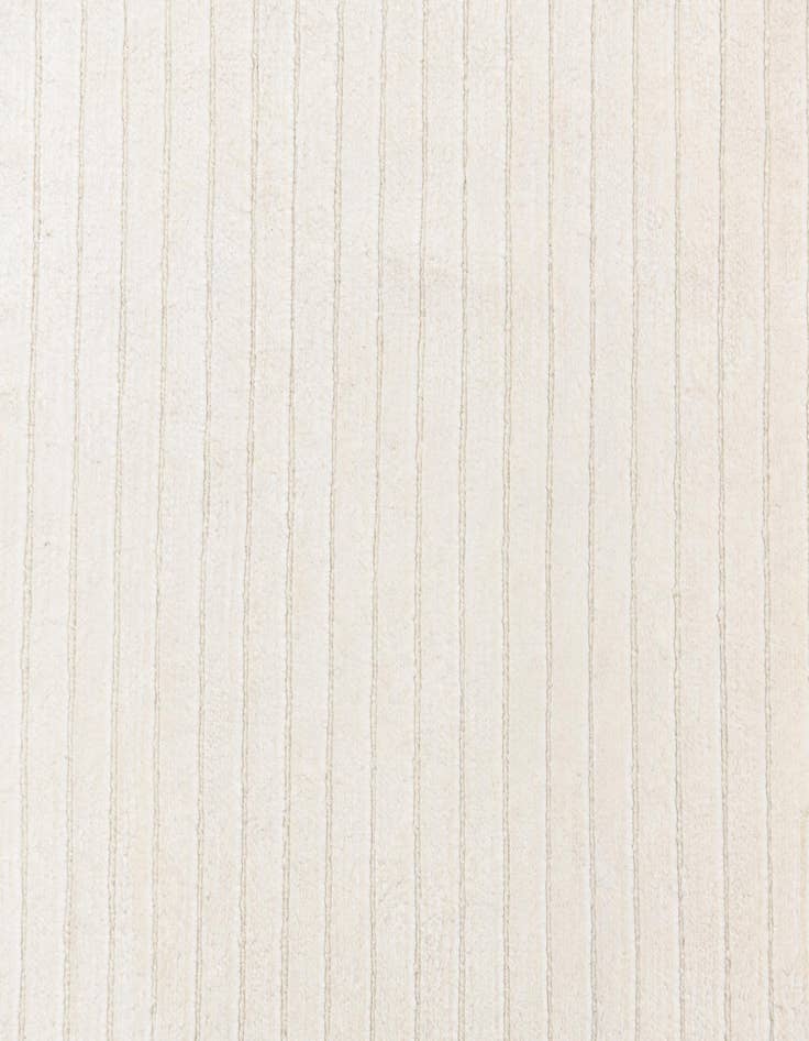 Detail image of  6' 5 x 9' 8  Hand Knotted Darya Wool Rug