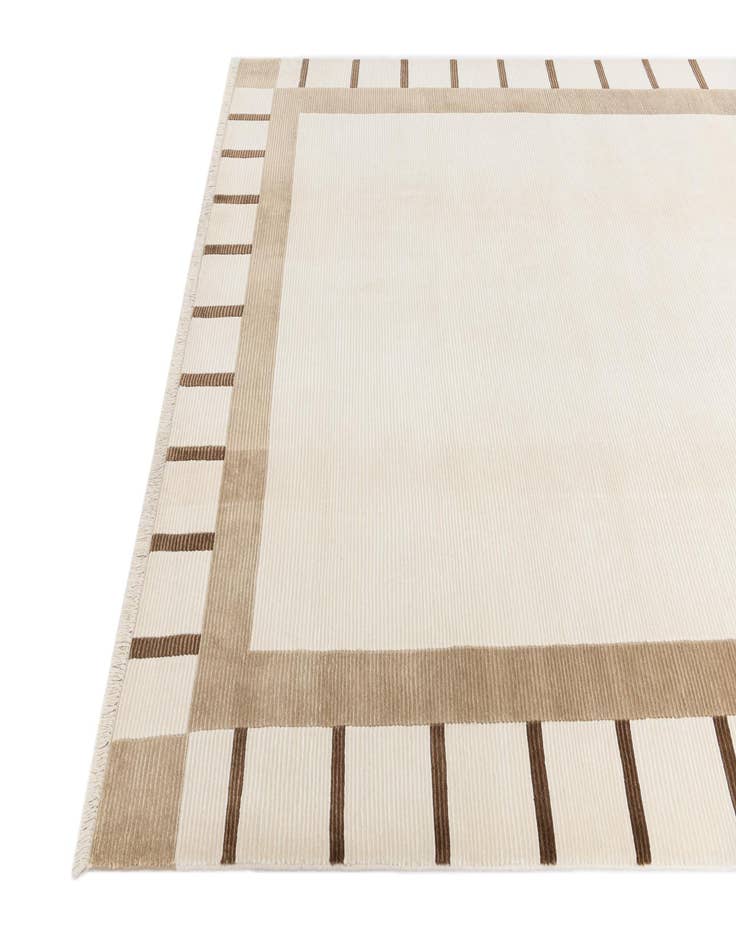 Detail image of  6' 9 x 9' 5  Hand Knotted Darya Wool Rug