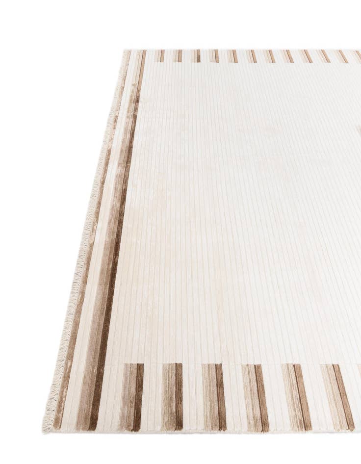 Detail image of  6' 6 x 9' 9  Hand Knotted Darya Wool Rug