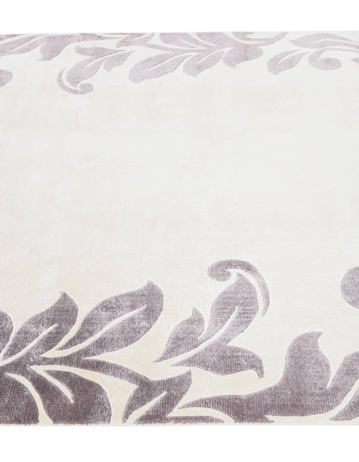 Detail image of  5' 5 x 7' 10  Hand Knotted Darya Wool Rug