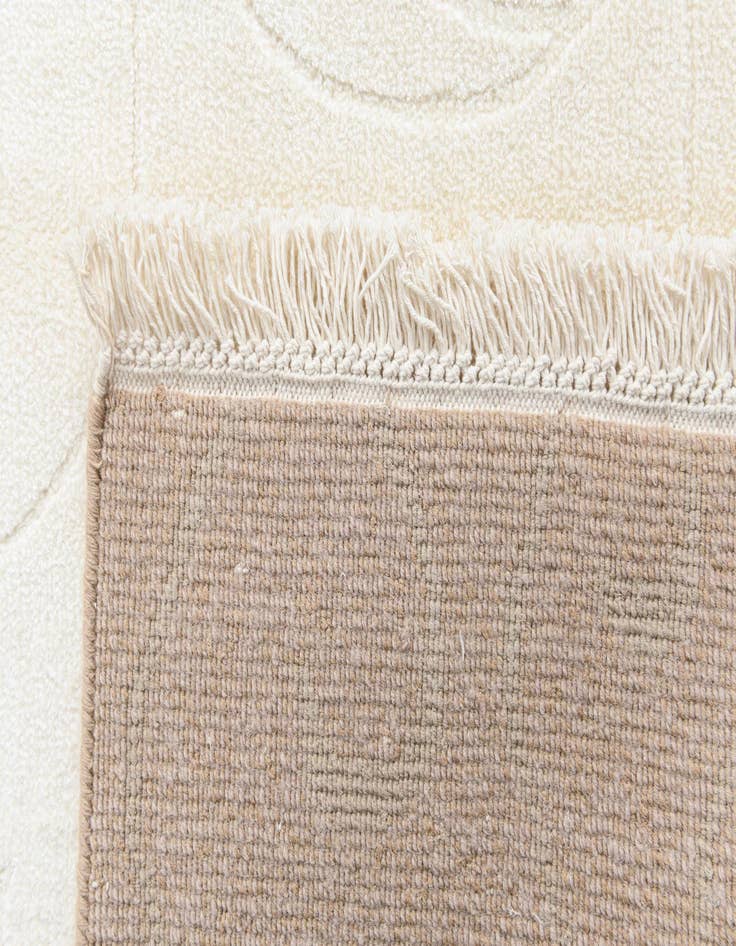 Detail image of  4' 7 x 6' 8  Hand Knotted Darya Wool Rug