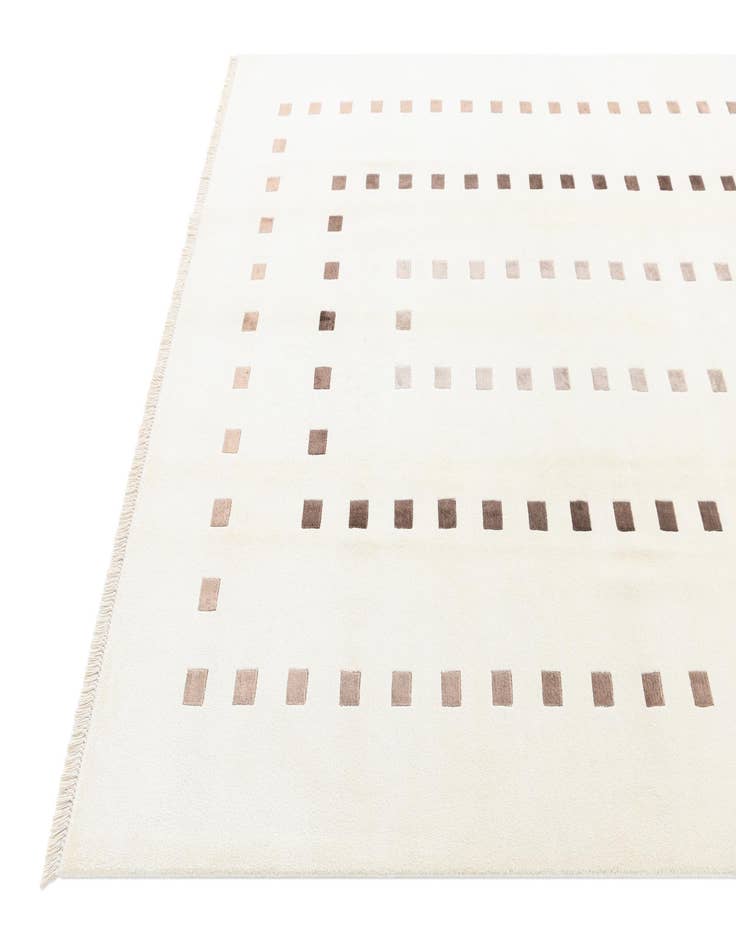 Detail image of  6' 6 x 9' 5  Hand Knotted Darya Wool Rug