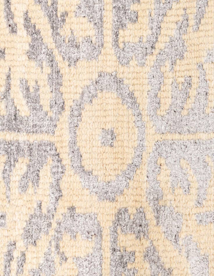 Detail image of  5' x 8'  Hand Knotted Darya Rug