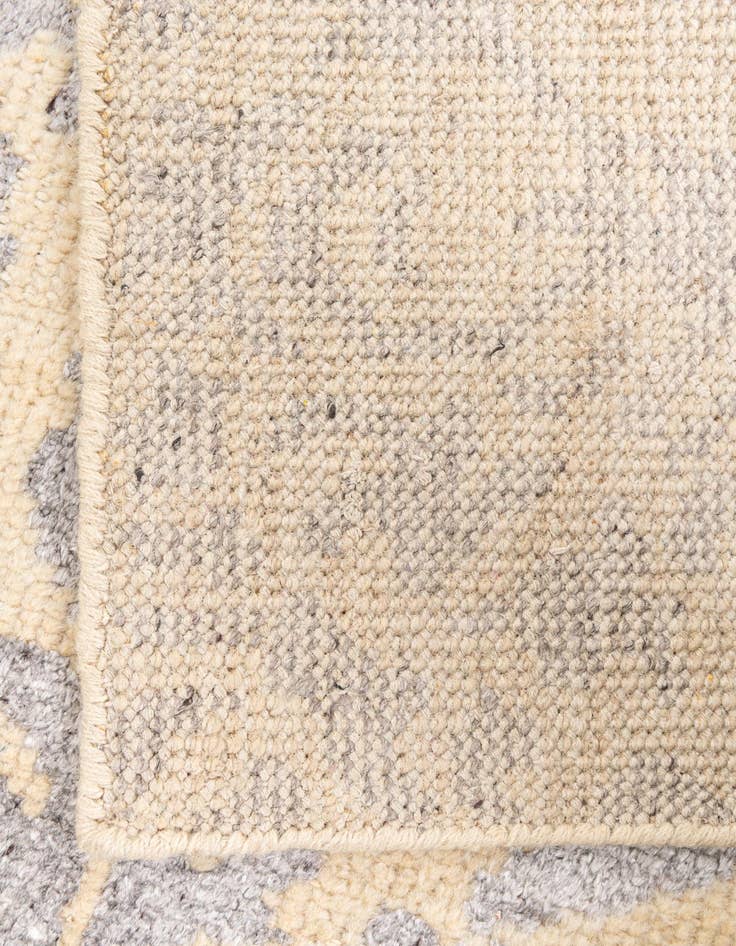 Detail image of  5' x 8'  Hand Knotted Darya Rug