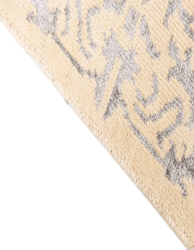 Detail image of  5' x 8'  Hand Knotted Darya Rug