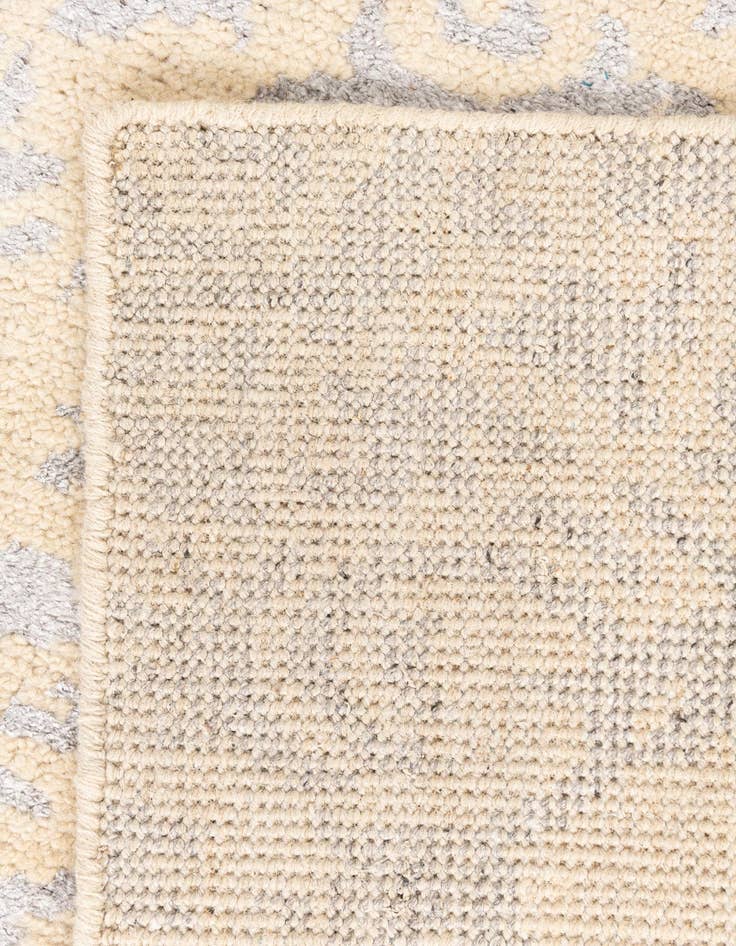 Detail image of  4' 10 x 8'  Hand Knotted Darya Rug