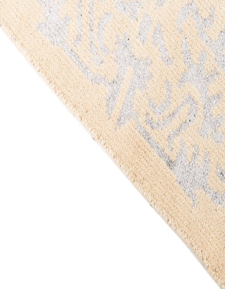 Detail image of  5' 2 x 8'  Hand Knotted Darya Rug