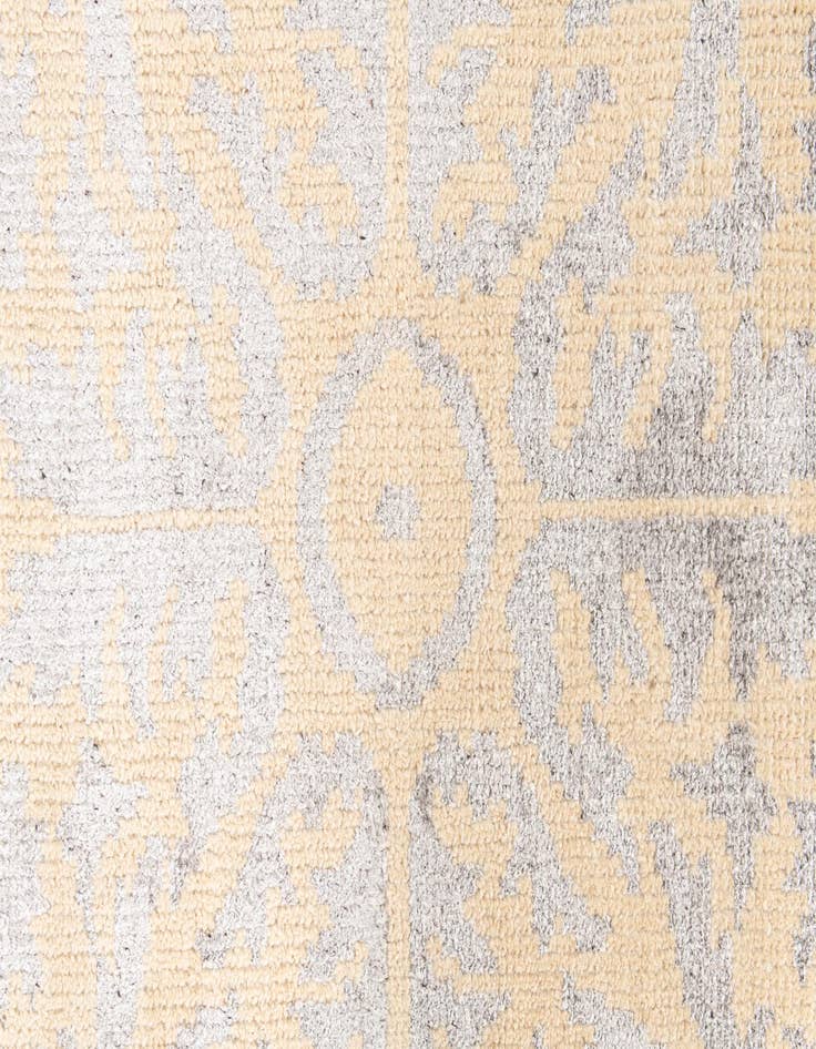 Detail image of  5' 2 x 8'  Hand Knotted Darya Rug