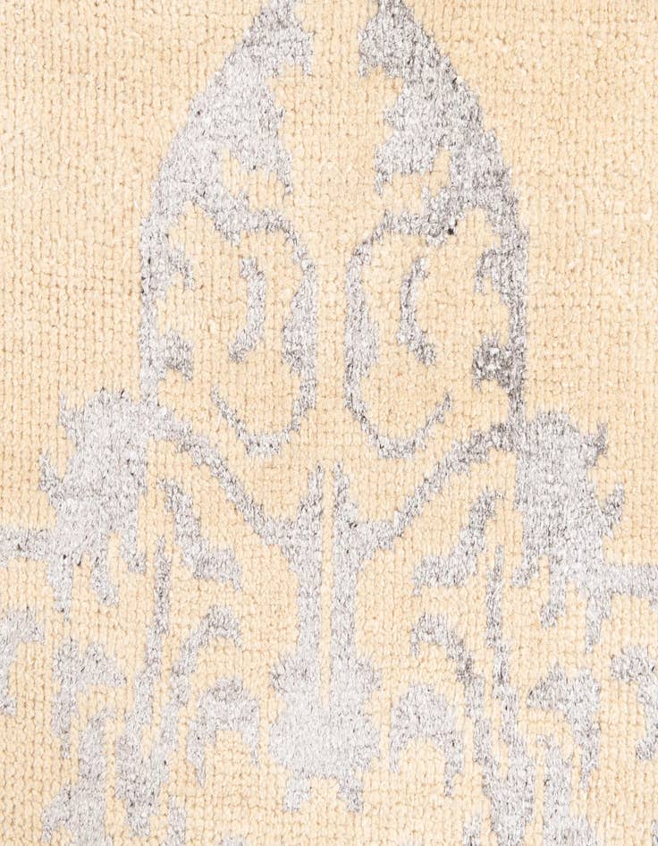 Detail image of  5' 2 x 8'  Hand Knotted Darya Rug
