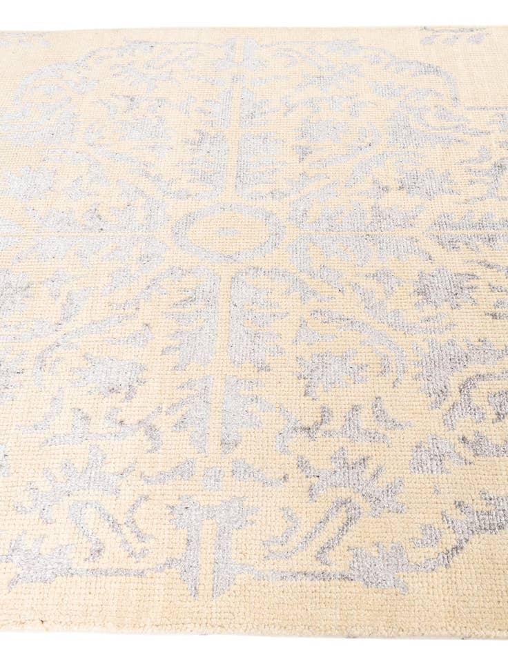 Detail image of  5' x 7' 10  Hand Knotted Darya Rug