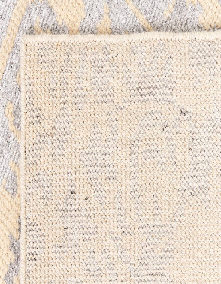 Detail image of  5' x 7' 10  Hand Knotted Darya Rug