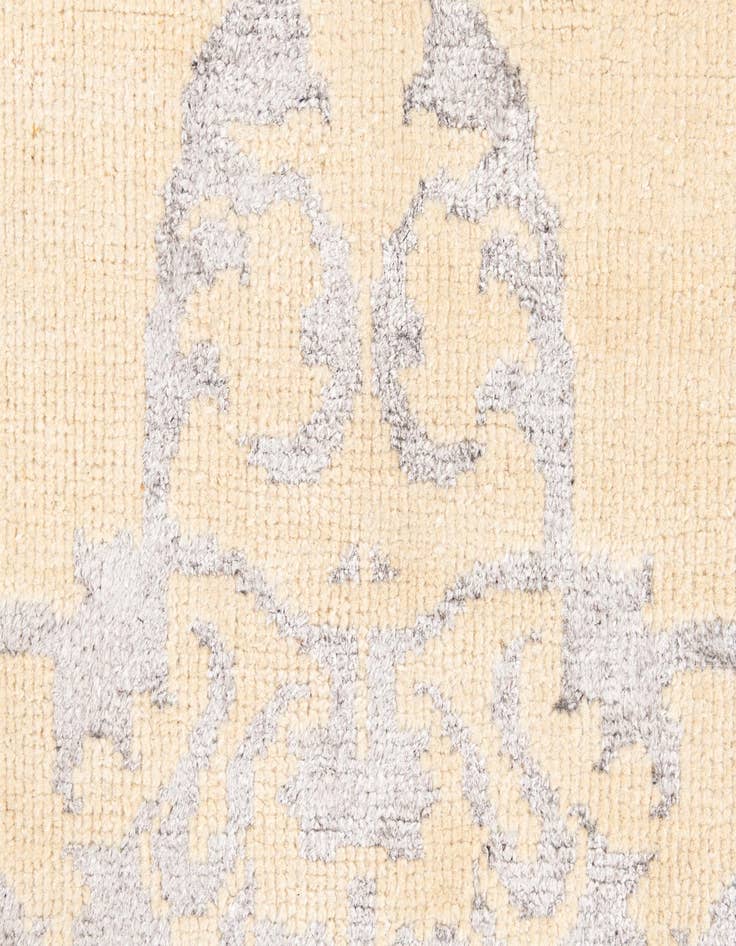 Detail image of  4' 10 x 7' 10  Hand Knotted Darya Rug