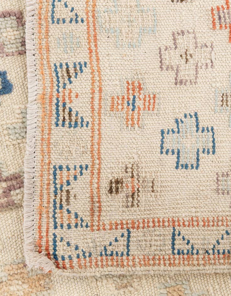 Detail image of  6' 2 x 9' 5  Hand Knotted Darya Wool Rug