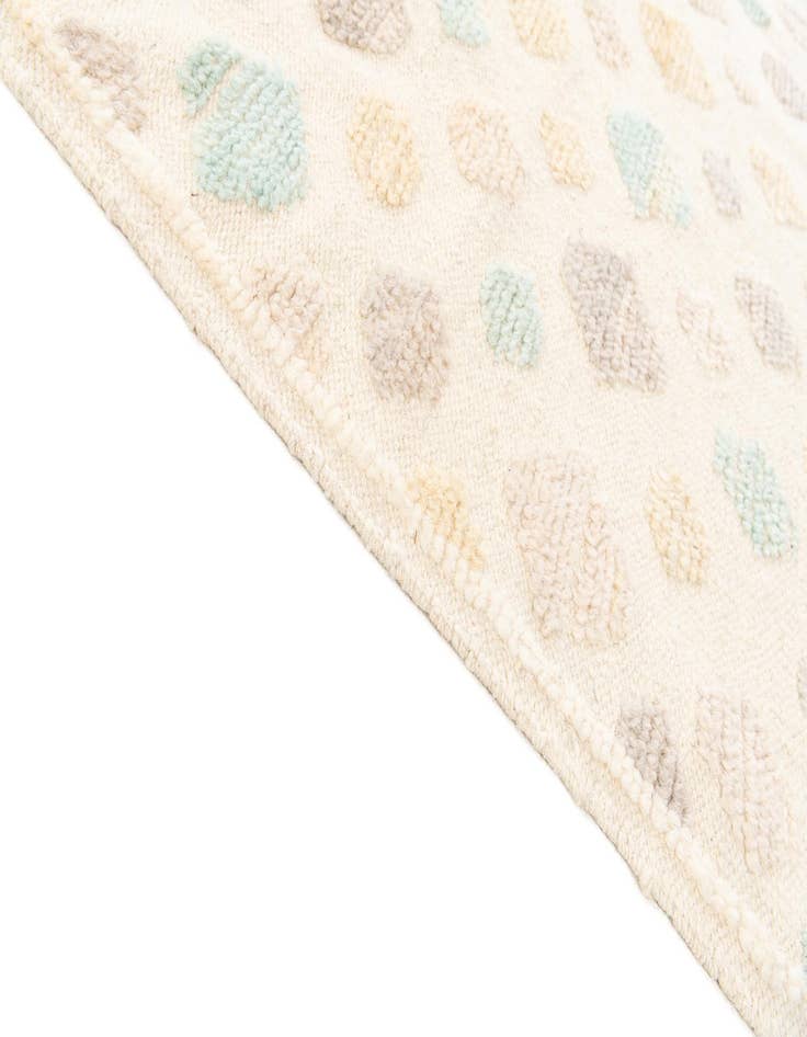 Detail image of  8' 9 x 12' 7  Hand Knotted Darya Wool Rug