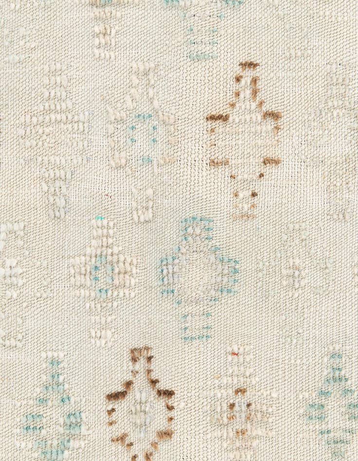 Detail image of  6' 4 x 10'  Hand Knotted Darya Wool Rug