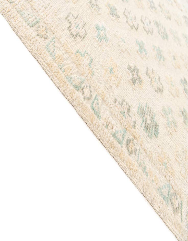 Detail image of  9' 2 x 11' 7  Hand Knotted Darya Wool Rug