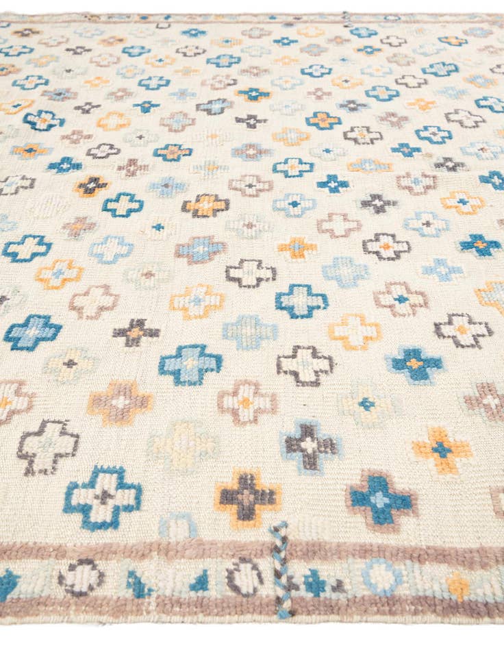 Detail image of  6' 4 x 9' 1  Hand Knotted Darya Wool Rug