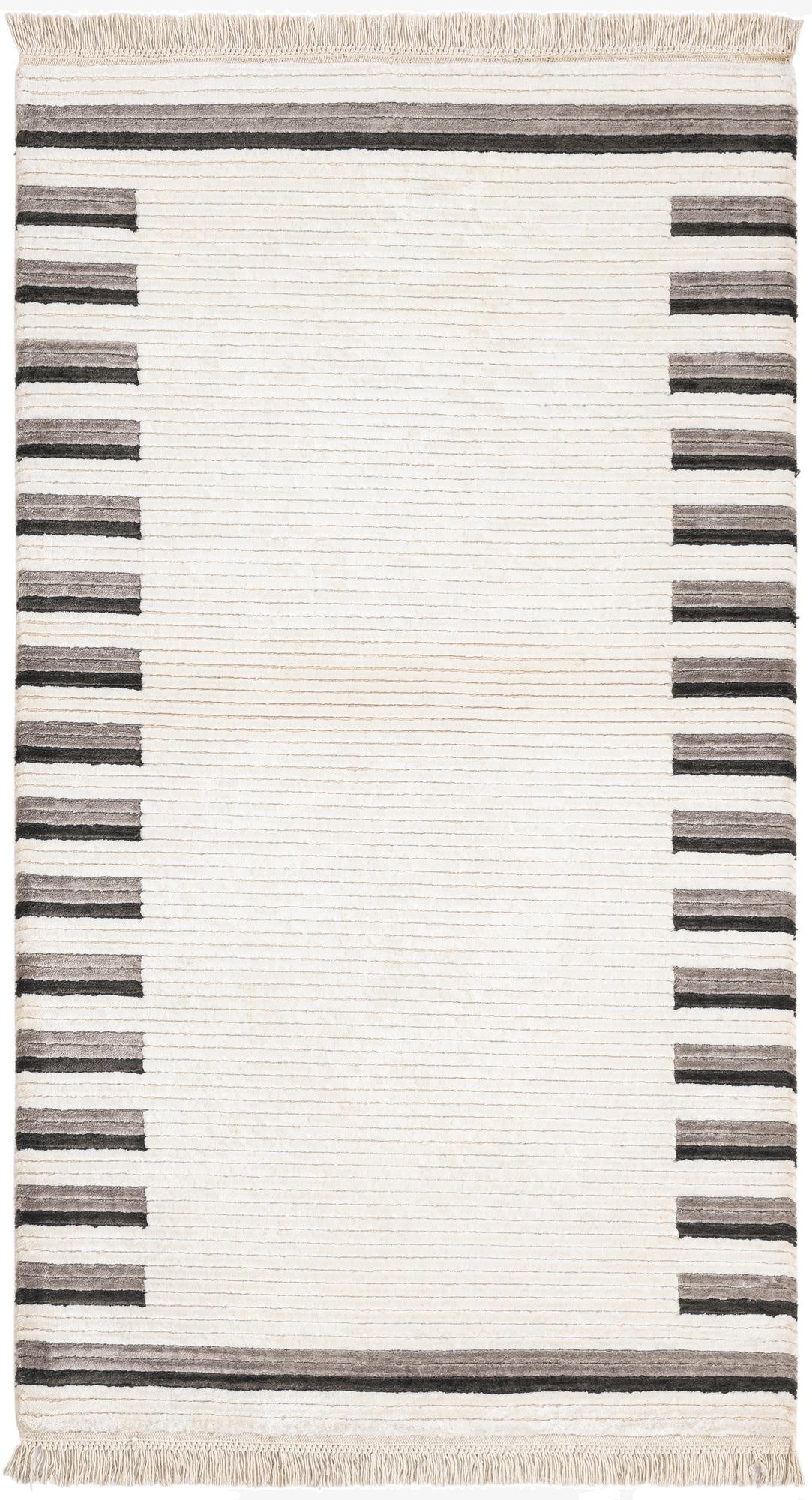  2' 9 x 4' 10  Hand Knotted Darya Wool Rug
