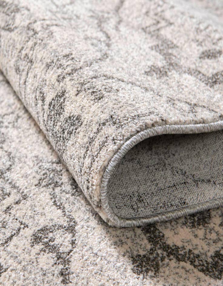 Detail image of  7' x 10' Diana Rug