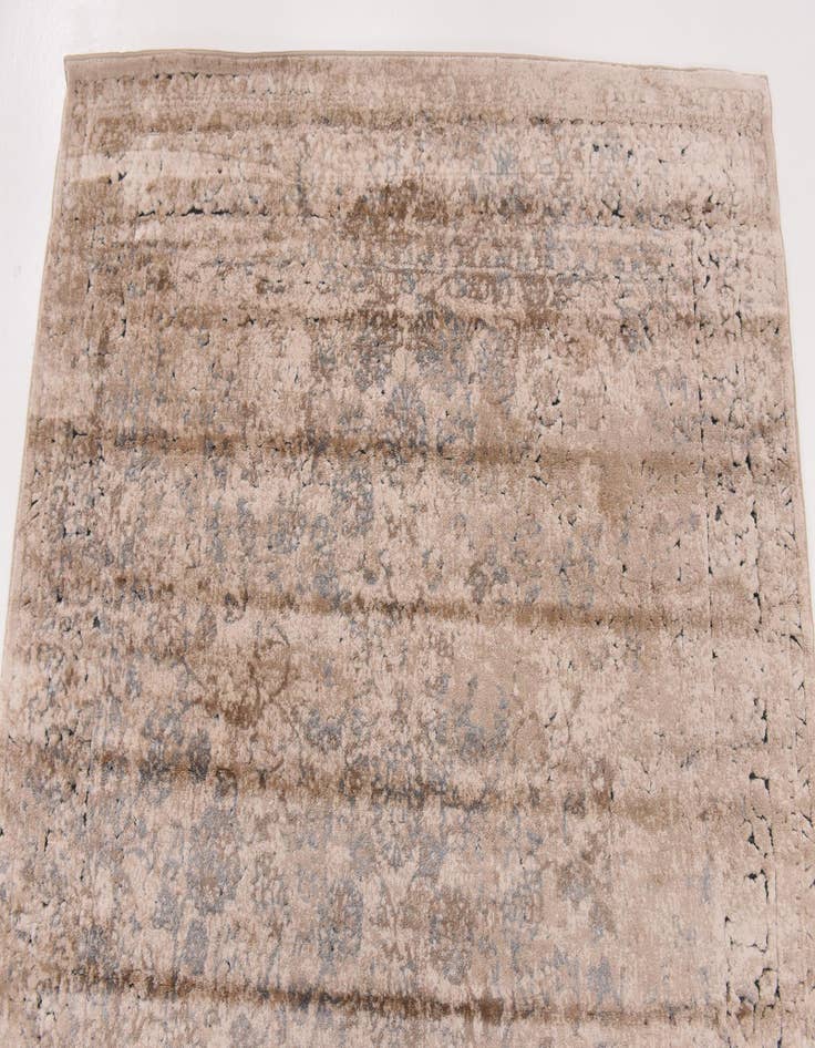 Detail image of  5' x 7' 8 Eliza Rug