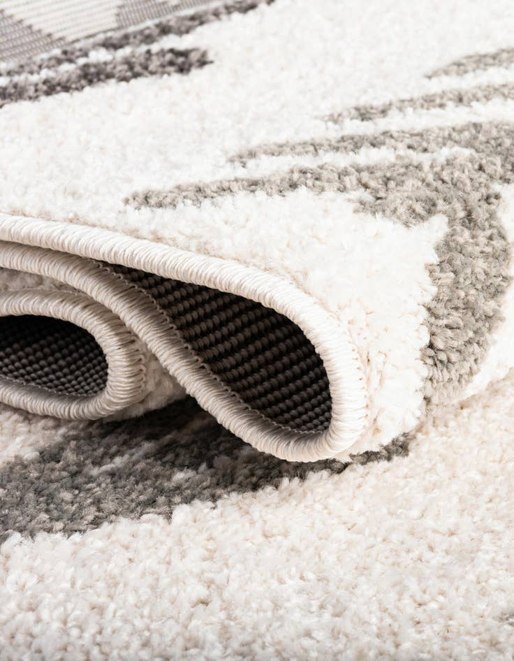 Detail image of  2' x 3' Equinox Rug