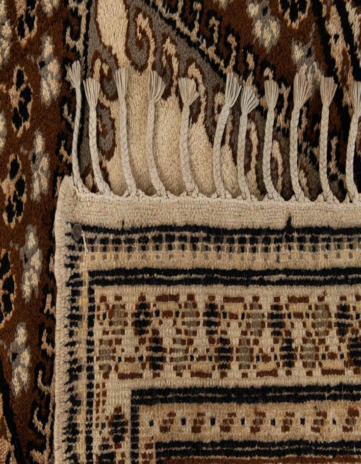 Detail image of  2' 8 x 4' 10  Hand Knotted Fars Wool Rug
