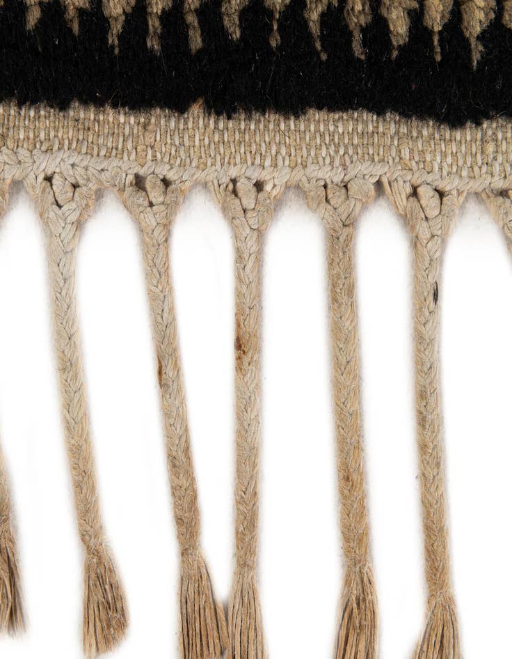 Detail image of  2' 8 x 4' 10  Hand Knotted Fars Wool Rug