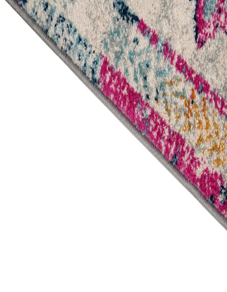 Detail image of  6' x 9' Fleur Rug