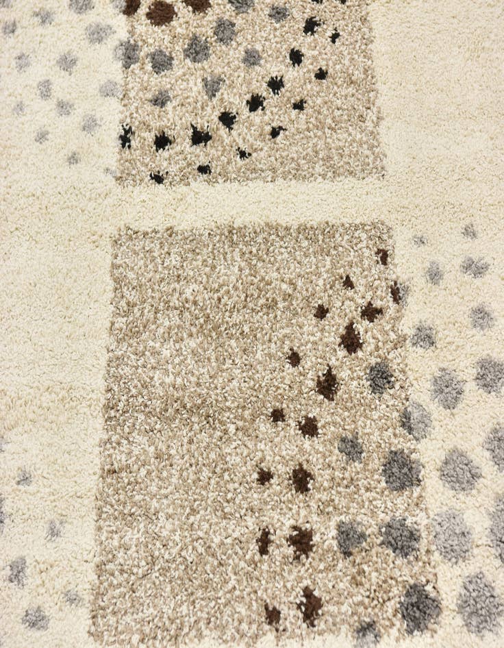 Detail image of  4' x 5' 7 Frieze Rug