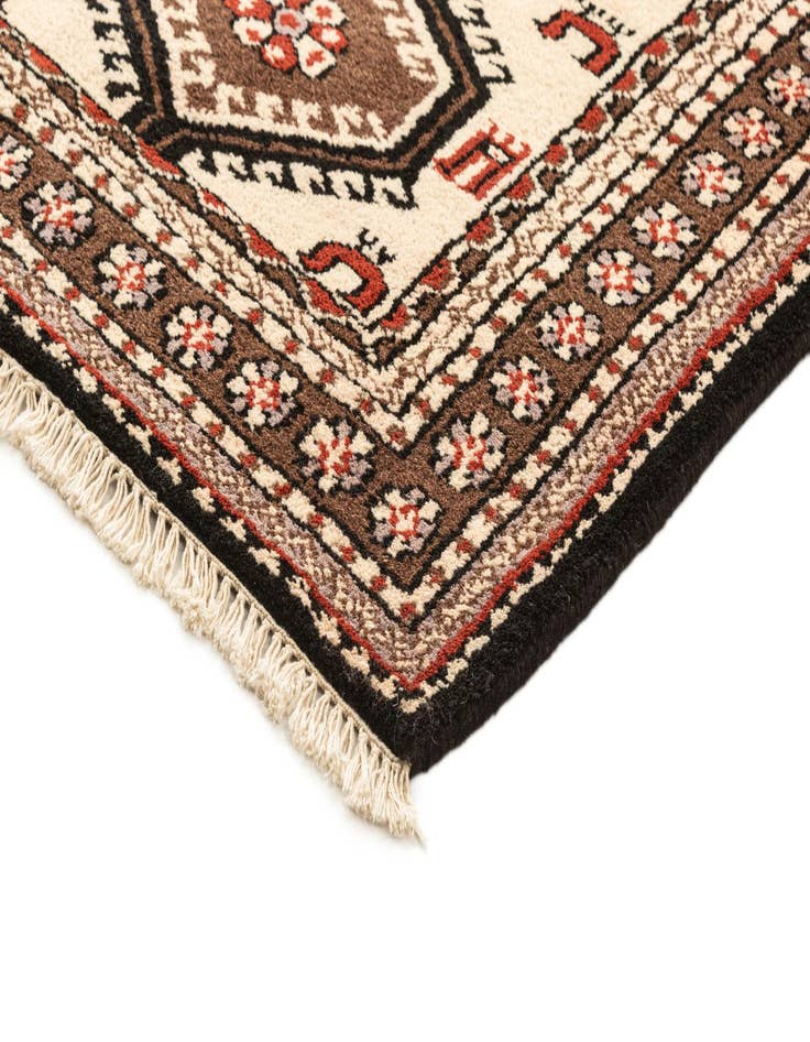 Detail image of  4' 4 x 6' 8  Hand Knotted Gabbeh Wool Rug