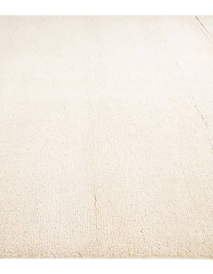 Detail image of  4' 1 x 6'  Hand Knotted Gabbeh Wool Rug