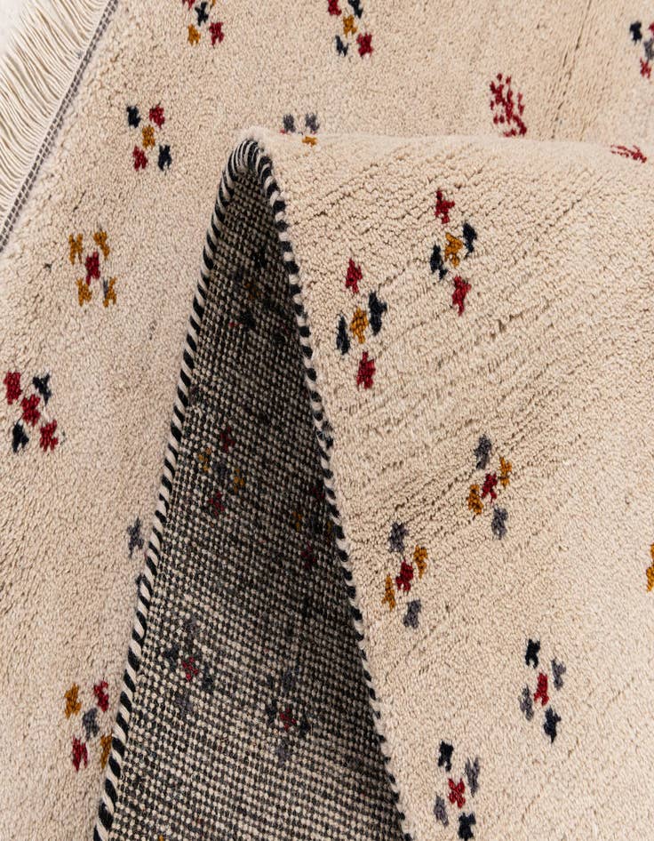 Detail image of  4' x 6' 1  Hand Knotted Gabbeh Wool Rug