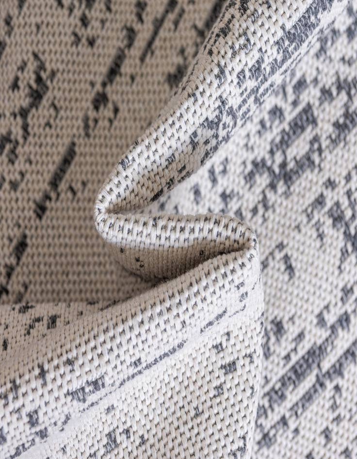 Detail image of  2' 2 x 3' Georgia Rug