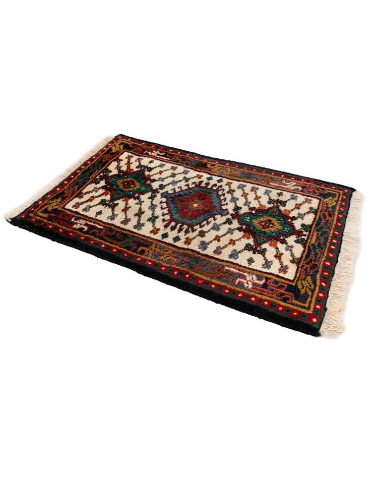 Detail image of  1' 11 x 2' 11  Hand Knotted Hamedan Wool Rug